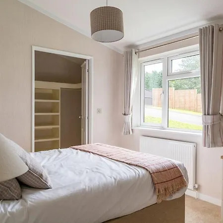 Hotel Great Harlow Views *