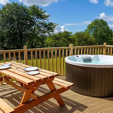 Hotel Great Harlow Views *