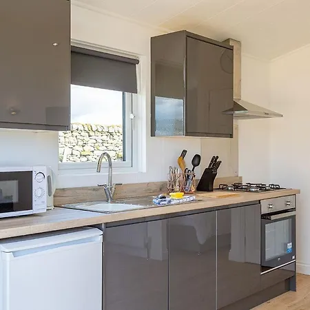 Great Harlow Views Hotel *