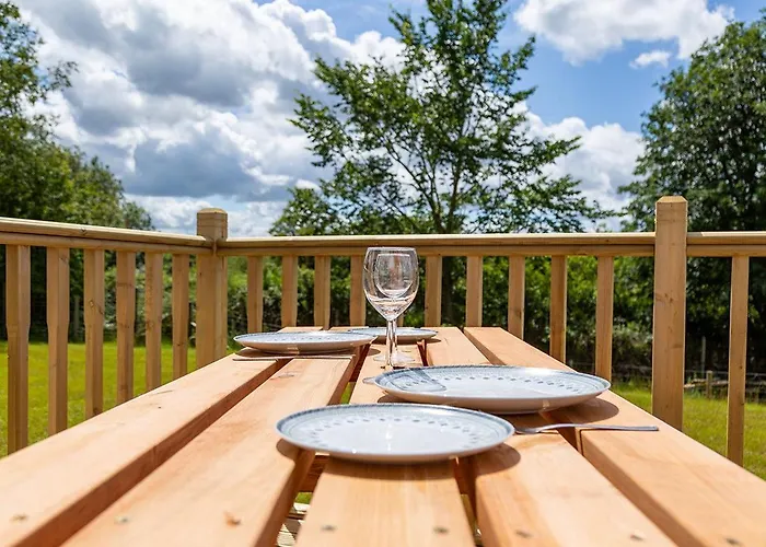 Great Harlow Views Hotel *